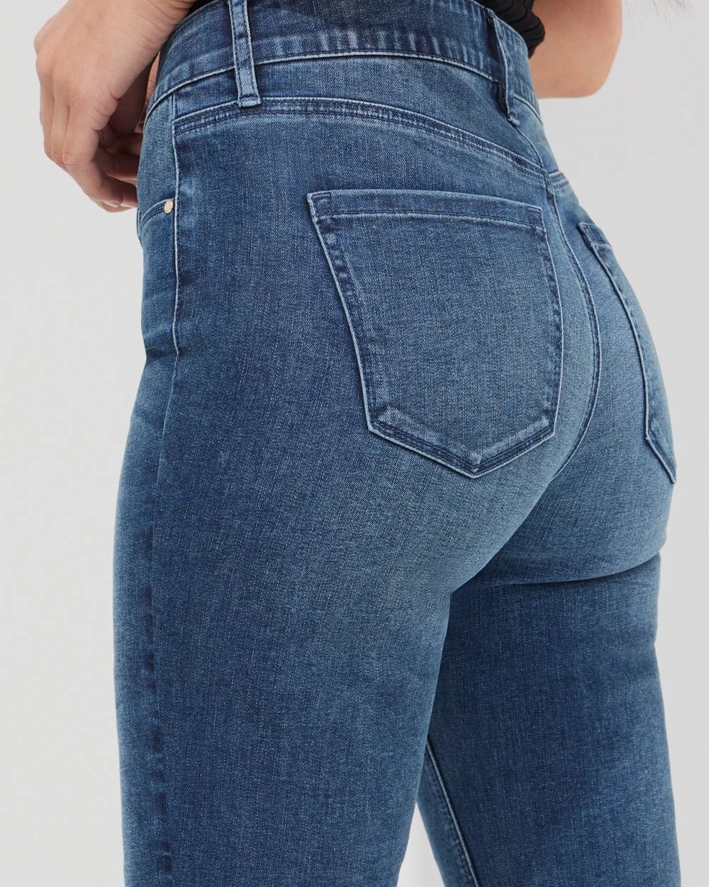 Outlet WHBM High-Rise Slim Jeans