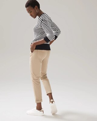 Mid-Rise Pret-A-Pedi Crop Pants
