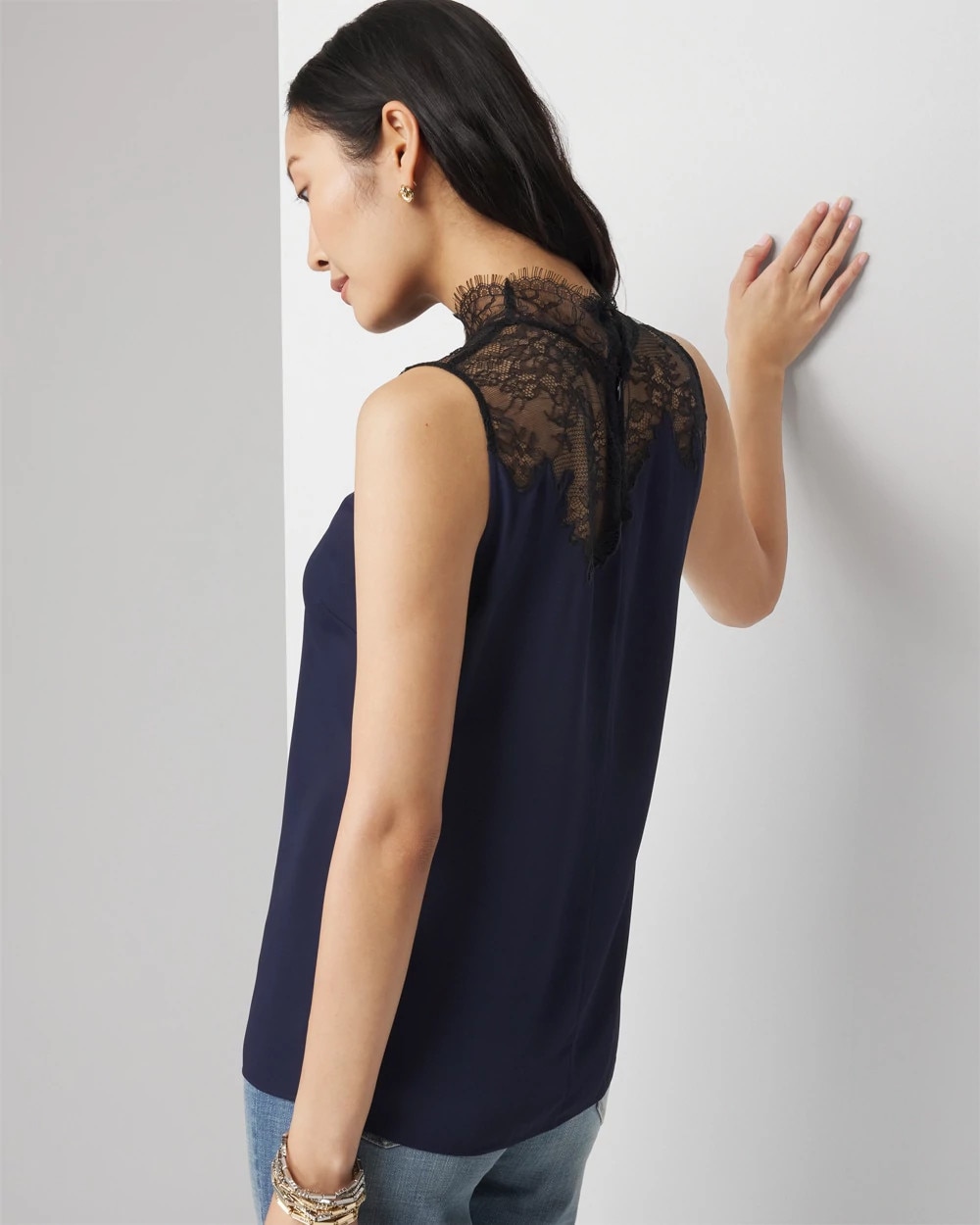 Sleeveless Lace Mockneck Shell