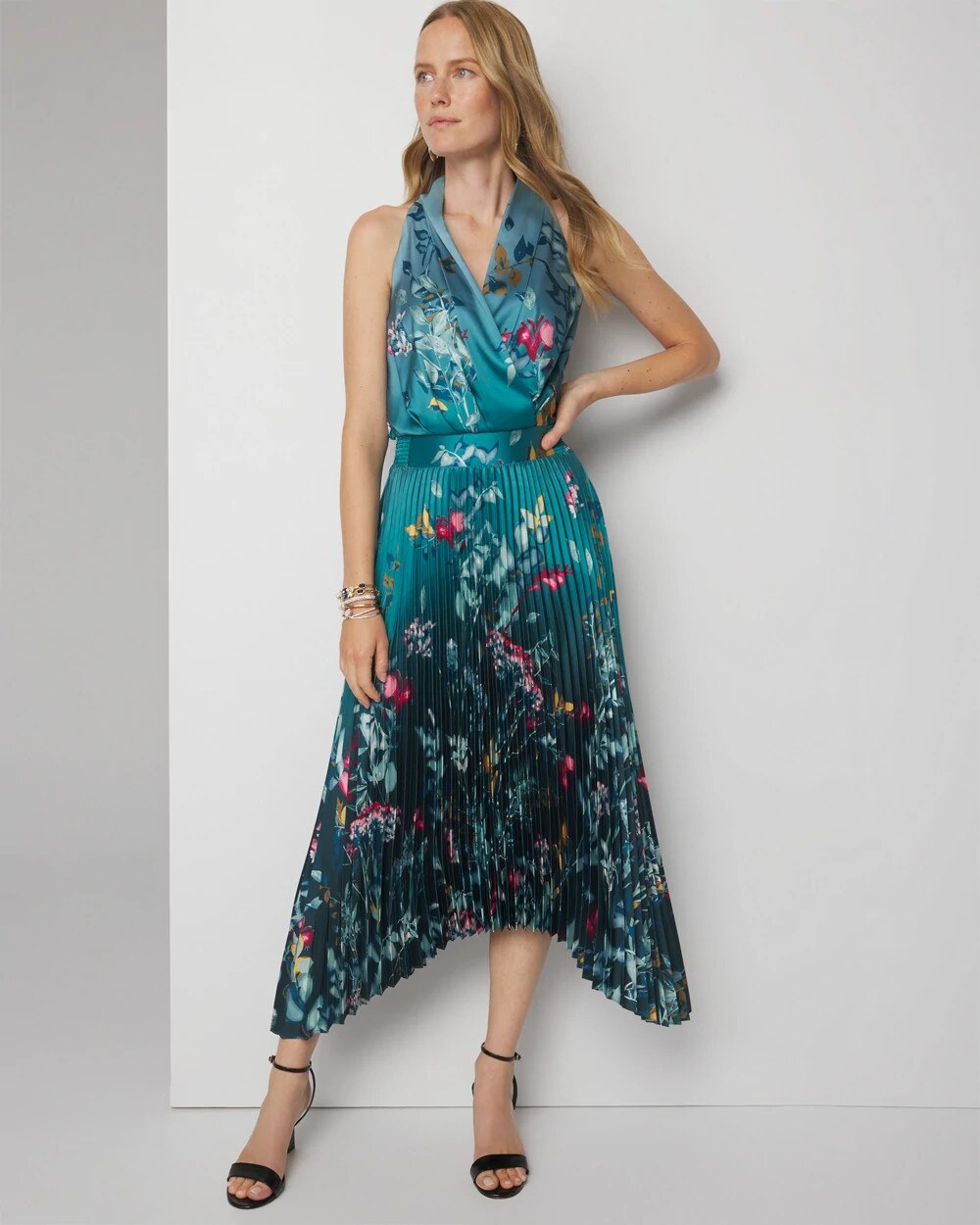 Petite Sleeveless Shawl Neck Pleated Midi Dress