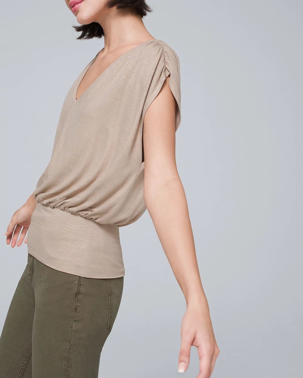 V-NECK BANDED-HEM TOP