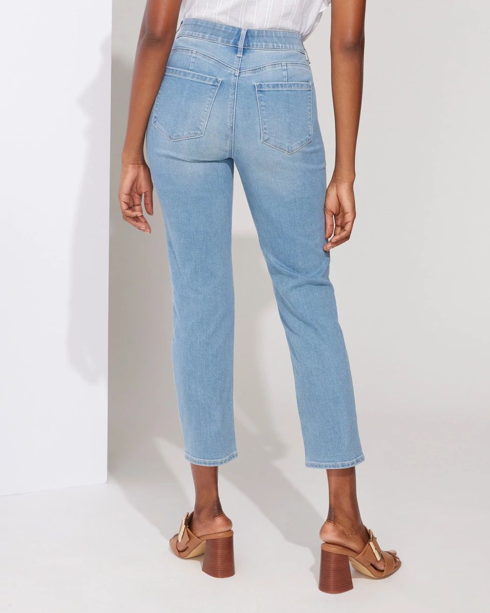 Outlet WHBM High-Rise Essential Slimmer™ Straight Jeans