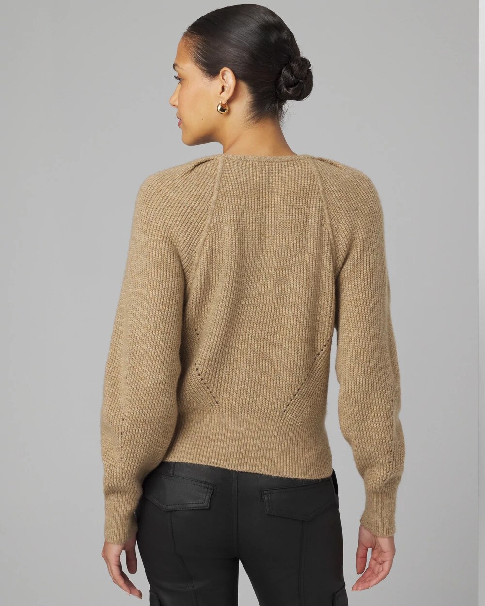 Pleated Shoulder V-neck Pullover Sweater - image 4