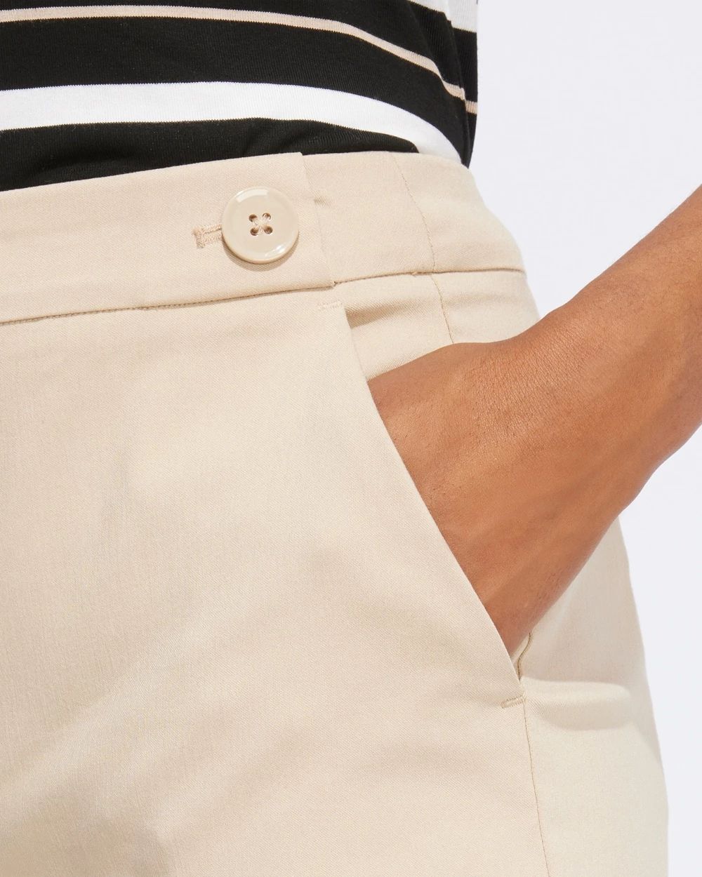 Outlet WHBM Mid-Rise Pull-On Button Shorts