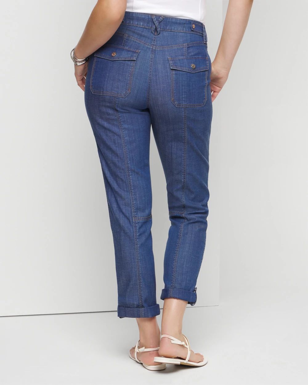Mid-Rise Pret-a-Pedi Crop Pant