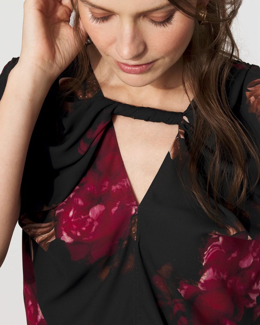 Twist-Neck Keyhole Shell click to view larger image.