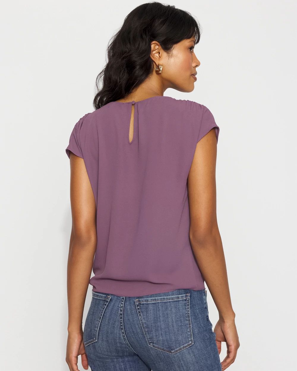 Twist-Neck Keyhole Shell