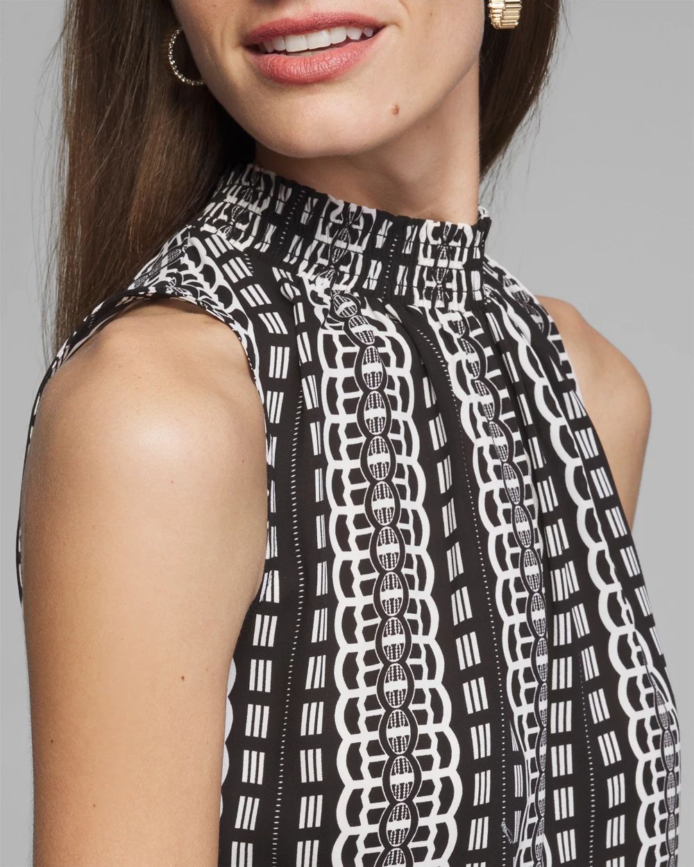 Outlet WHBM Sleeveless Smocked Neck Shell