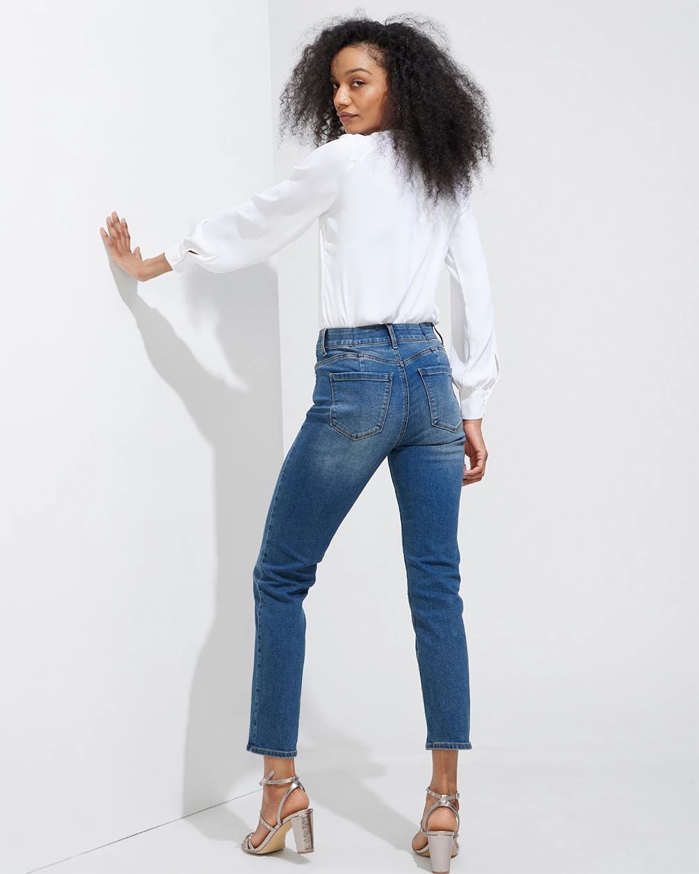 Outlet WHBM High-Rise Essential Slimmer Straight Jeans click to view larger image.