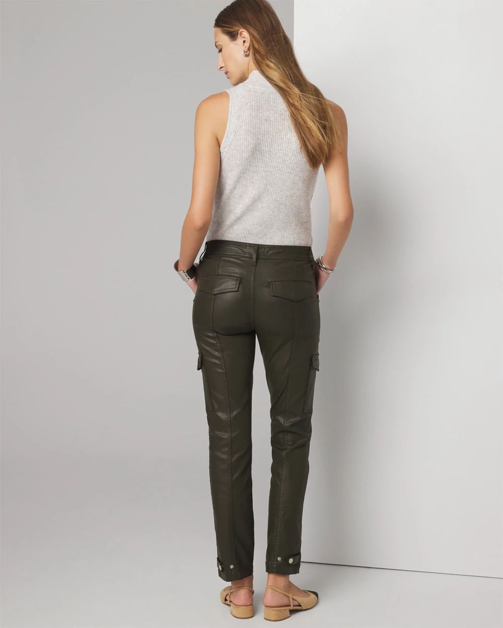 Petite Mid-Rise Tapered Cargo Coated Jeans