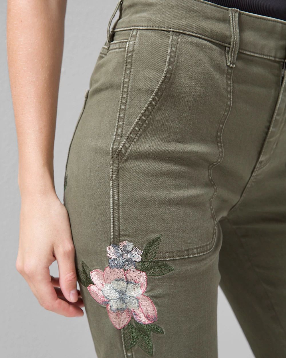 High-Rise Embroidered Straight Pret Pant