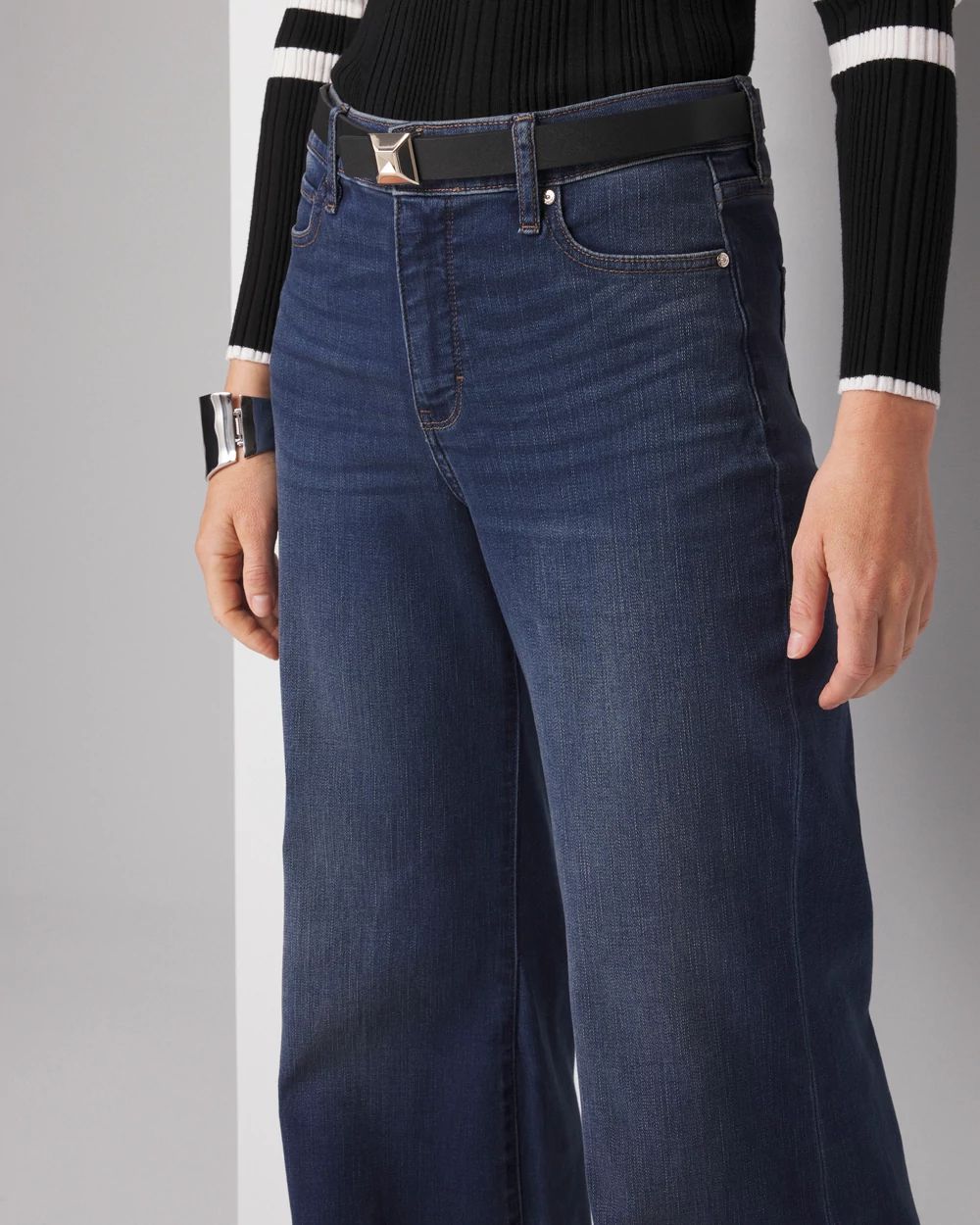 Petite High-Rise Everyday Soft Wide Leg Jeans click to view larger image.