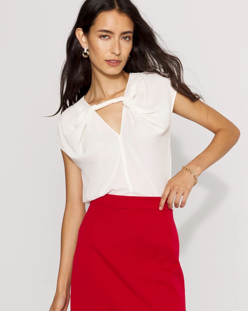 Twist-Neck Keyhole Shell