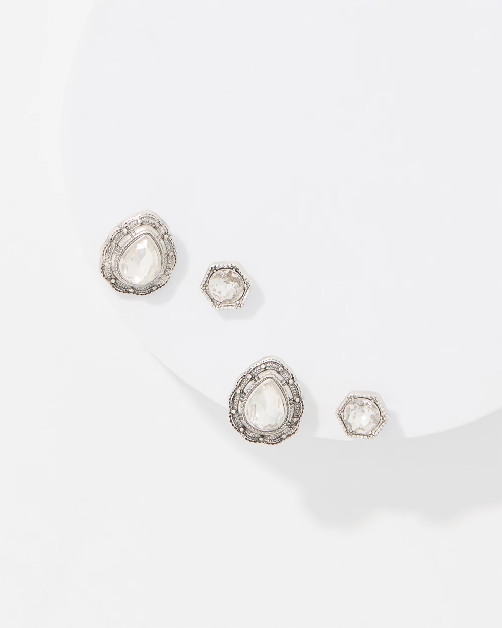 Set of Two Stud Earrings - image 4