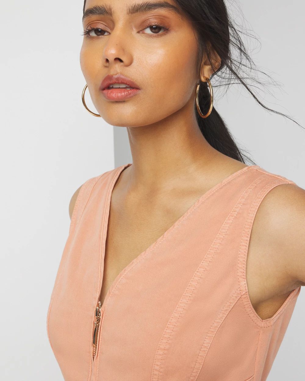 Sleeveless Pret Sheath Dress