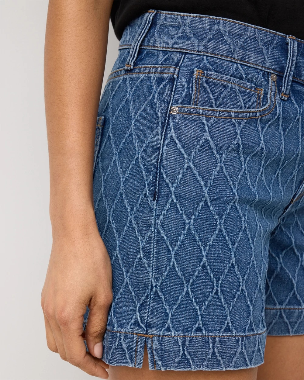 Quilted Mid Rise Denim Short