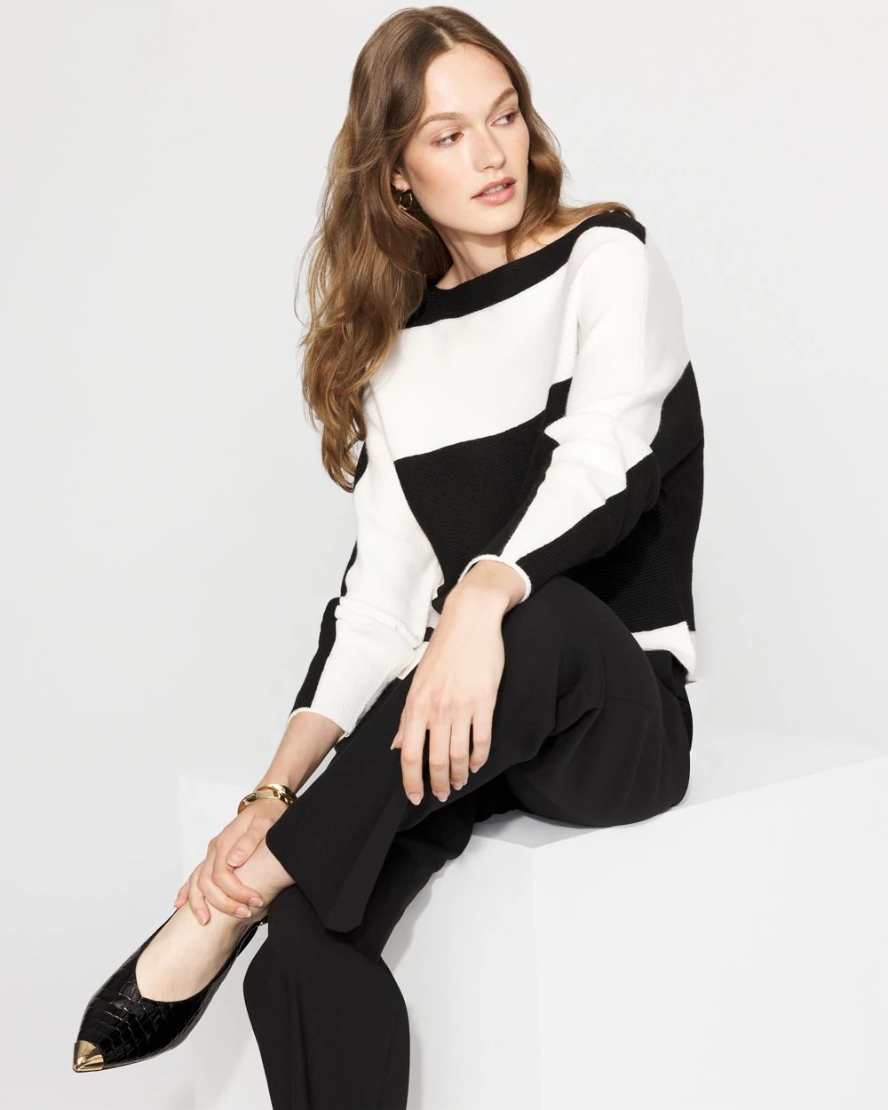 Colorblocked Asymmetric Hem Sweater