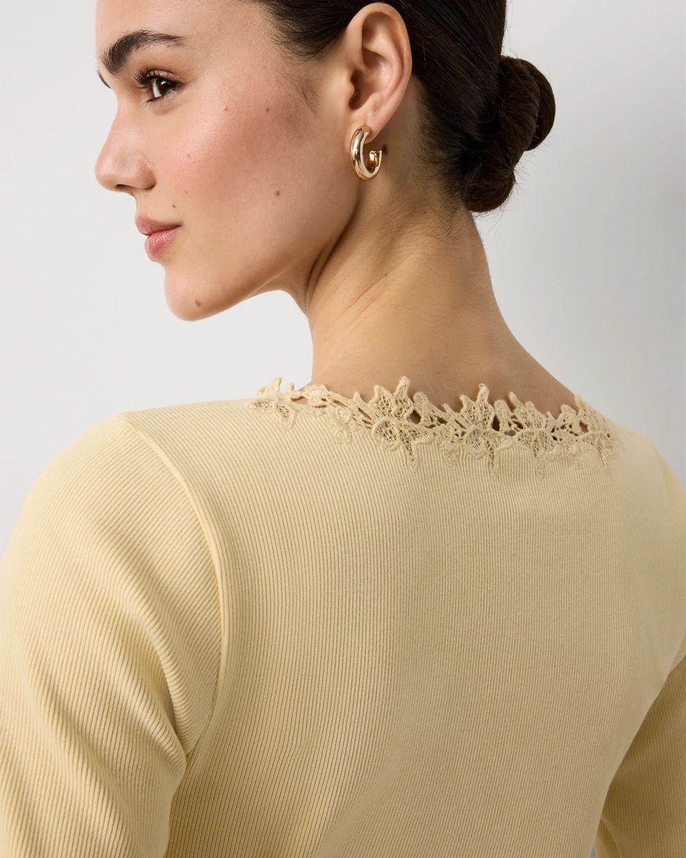 WHBM FORME™ Lace Trim V-neck Tee