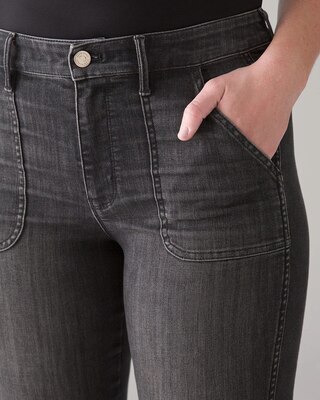 Curvy High-Rise Patch Pocket Straight Crop Jeans