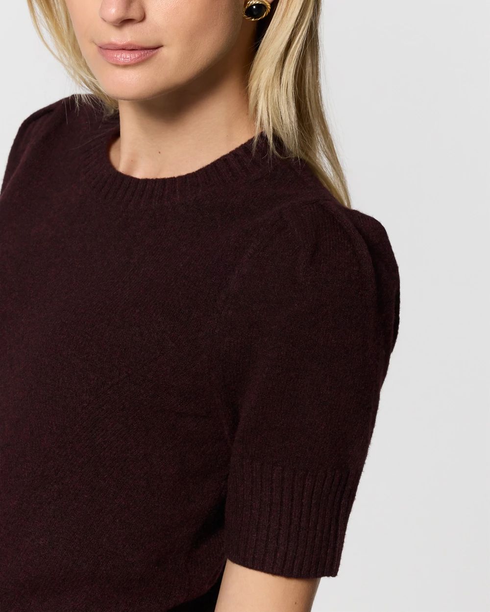 Crew Neck Elbow Sleeve Pullover click to view larger image.