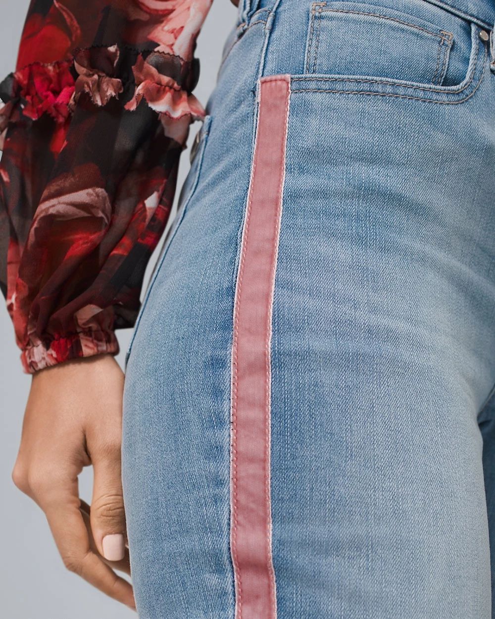 Curvy-Fit High-Rise Everyday Soft Denim™ Slim Ankle Jeans With Piping Detail