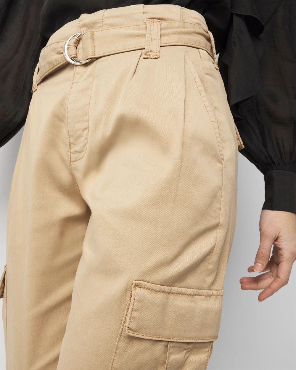 Petite Extra High-Rise Pret Cargo Tapered Ankle Pant