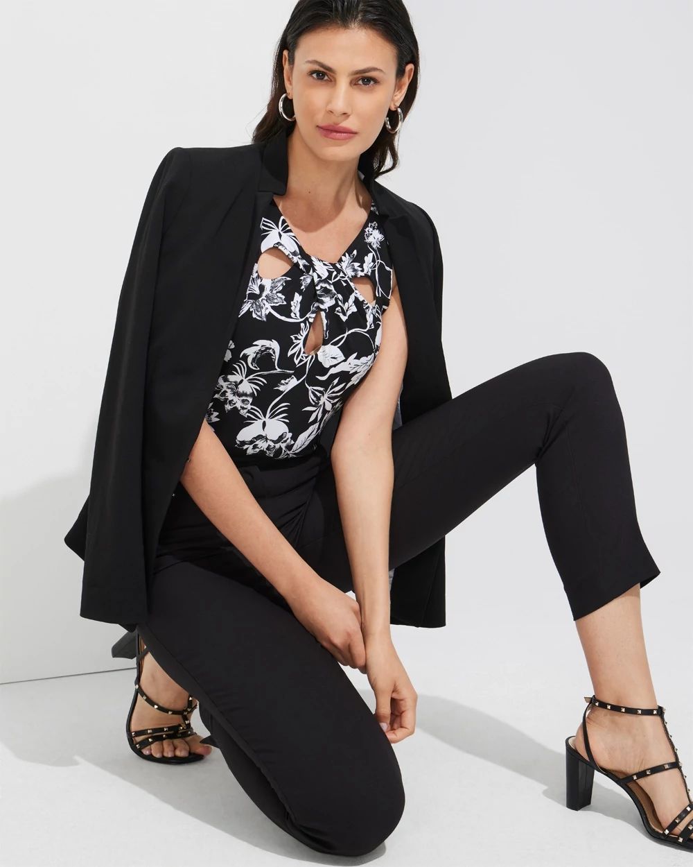 Outlet WHBM Sleeveless Keyhole Cutout Top