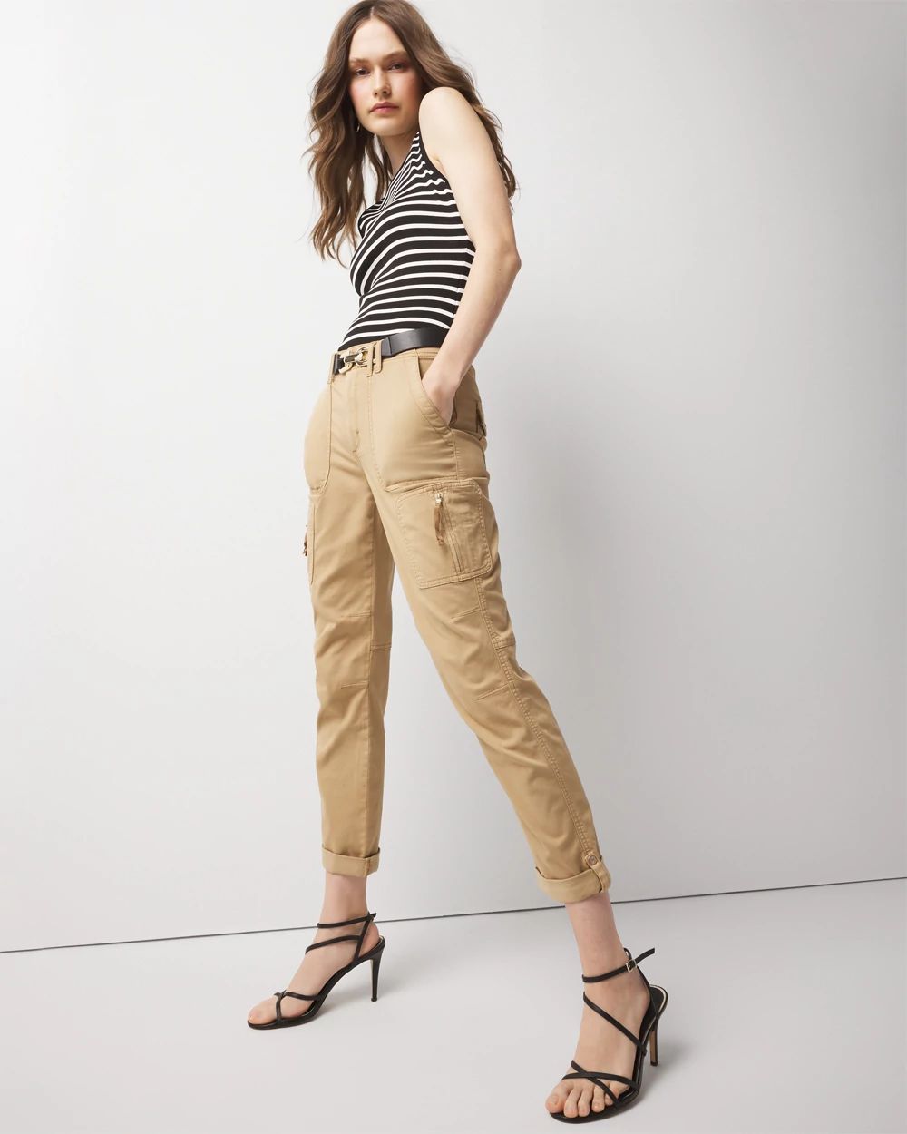 Petite Mid-Rise Pret-A-Pedi Straight Cropped Pants