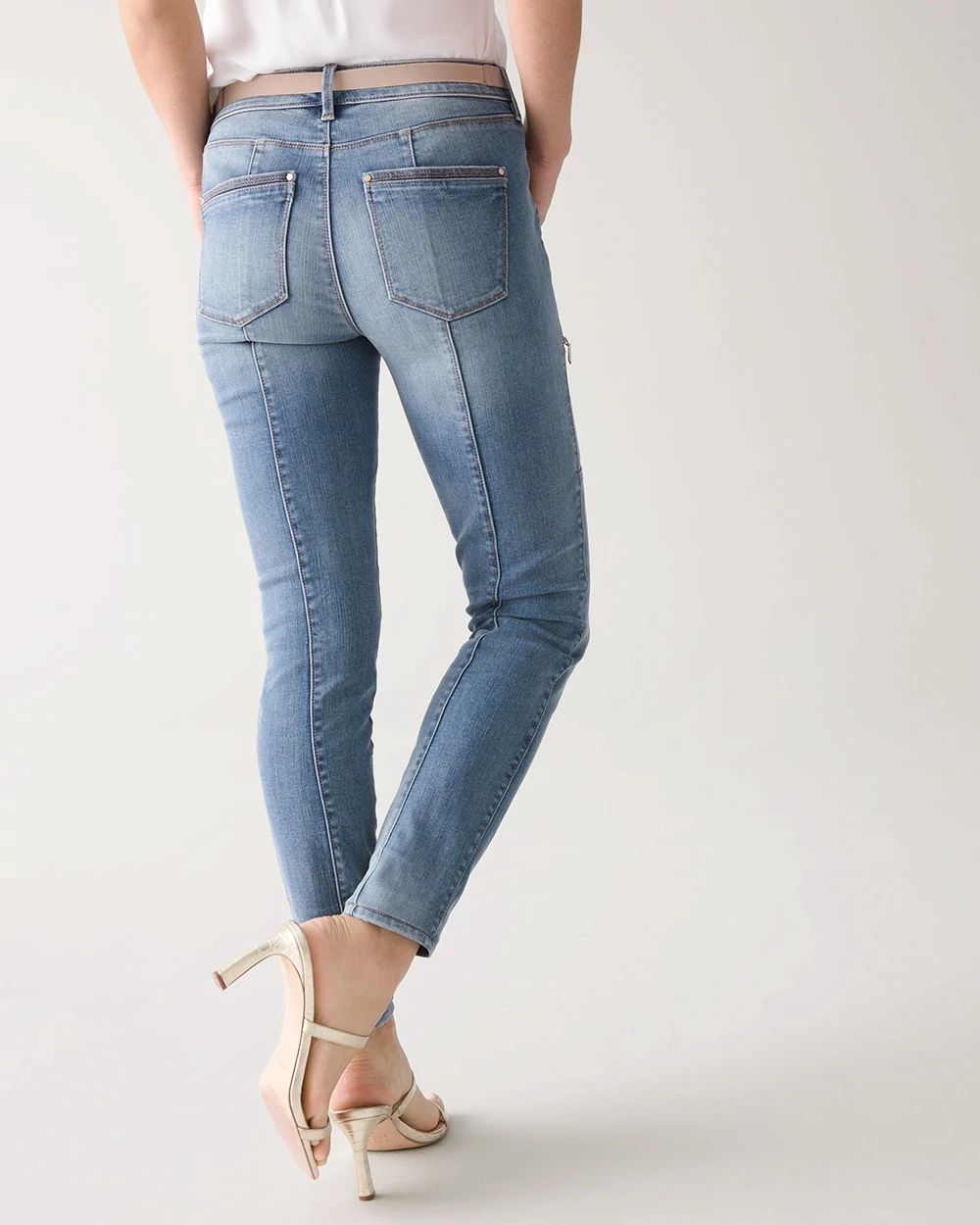 Mid-Rise  Studded Skinny Jeans