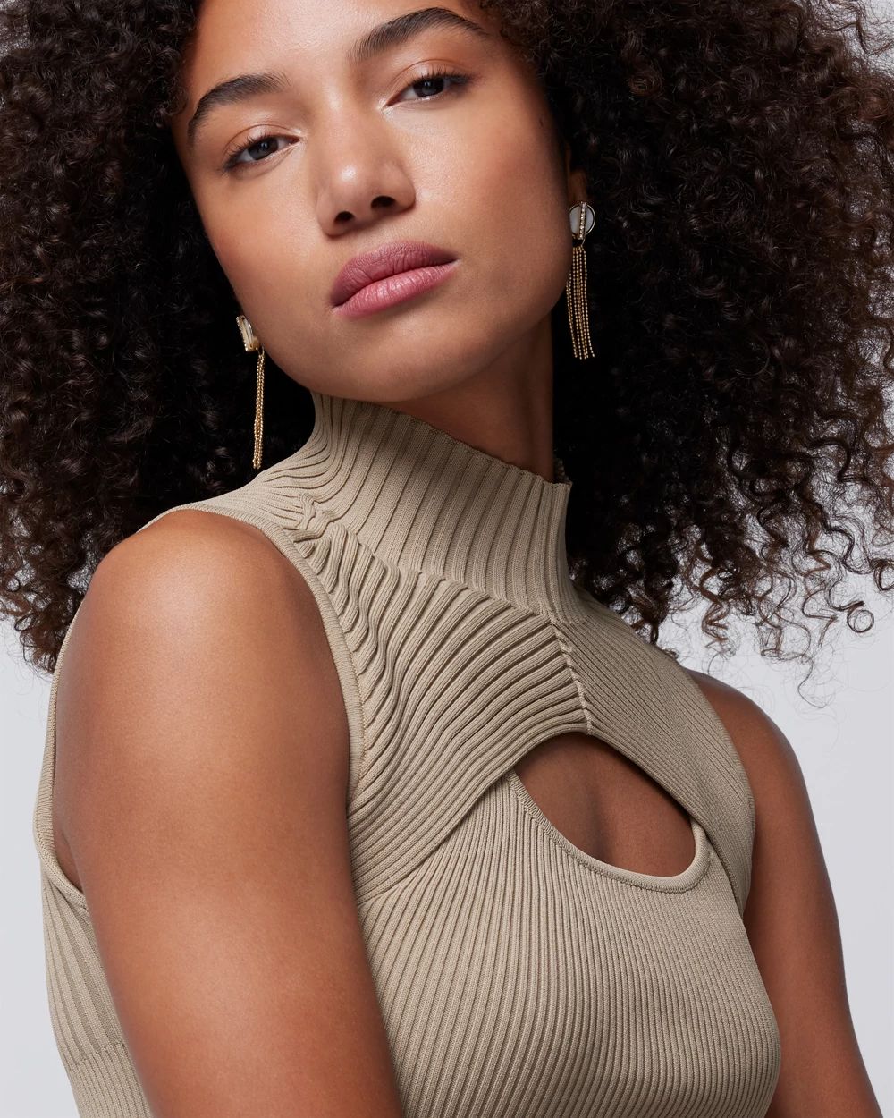 Sleeveless Cutout Mockneck