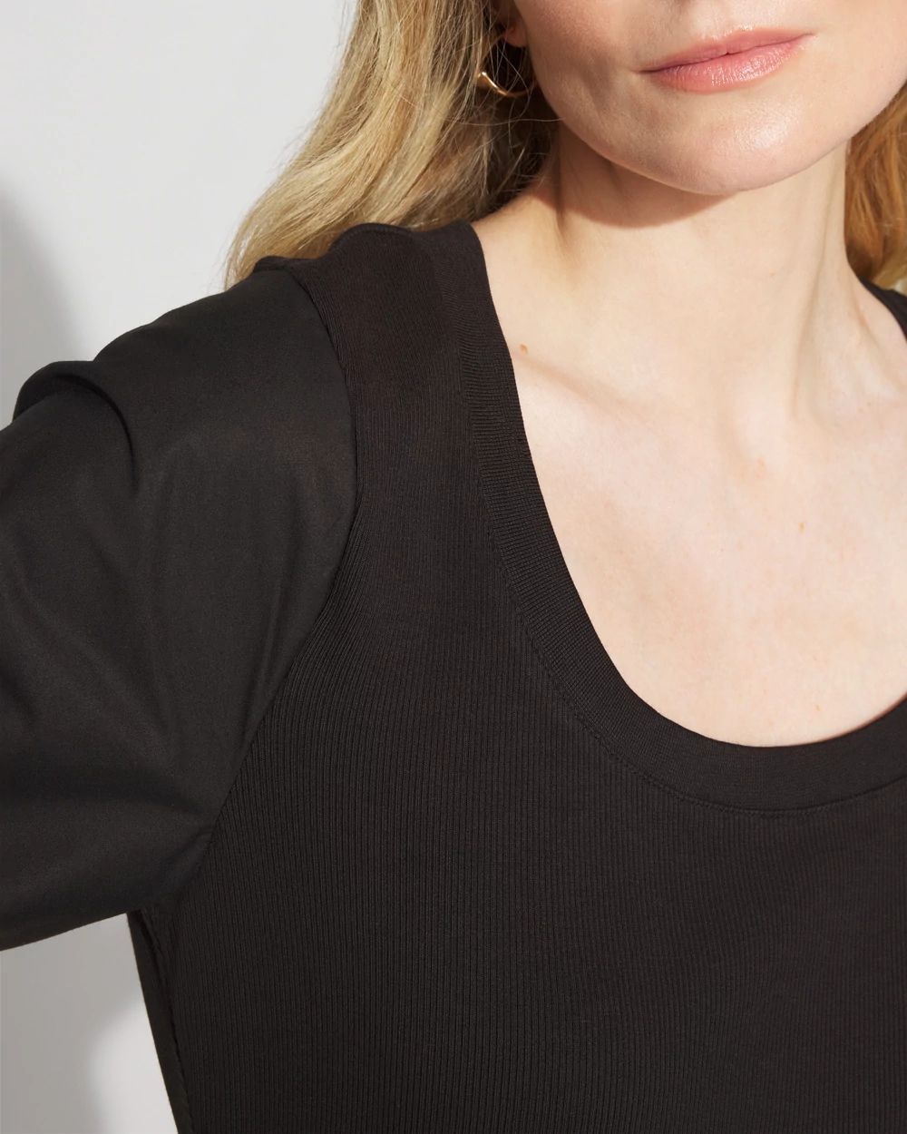 Ribbed Poplin Twist Sleeve Tee