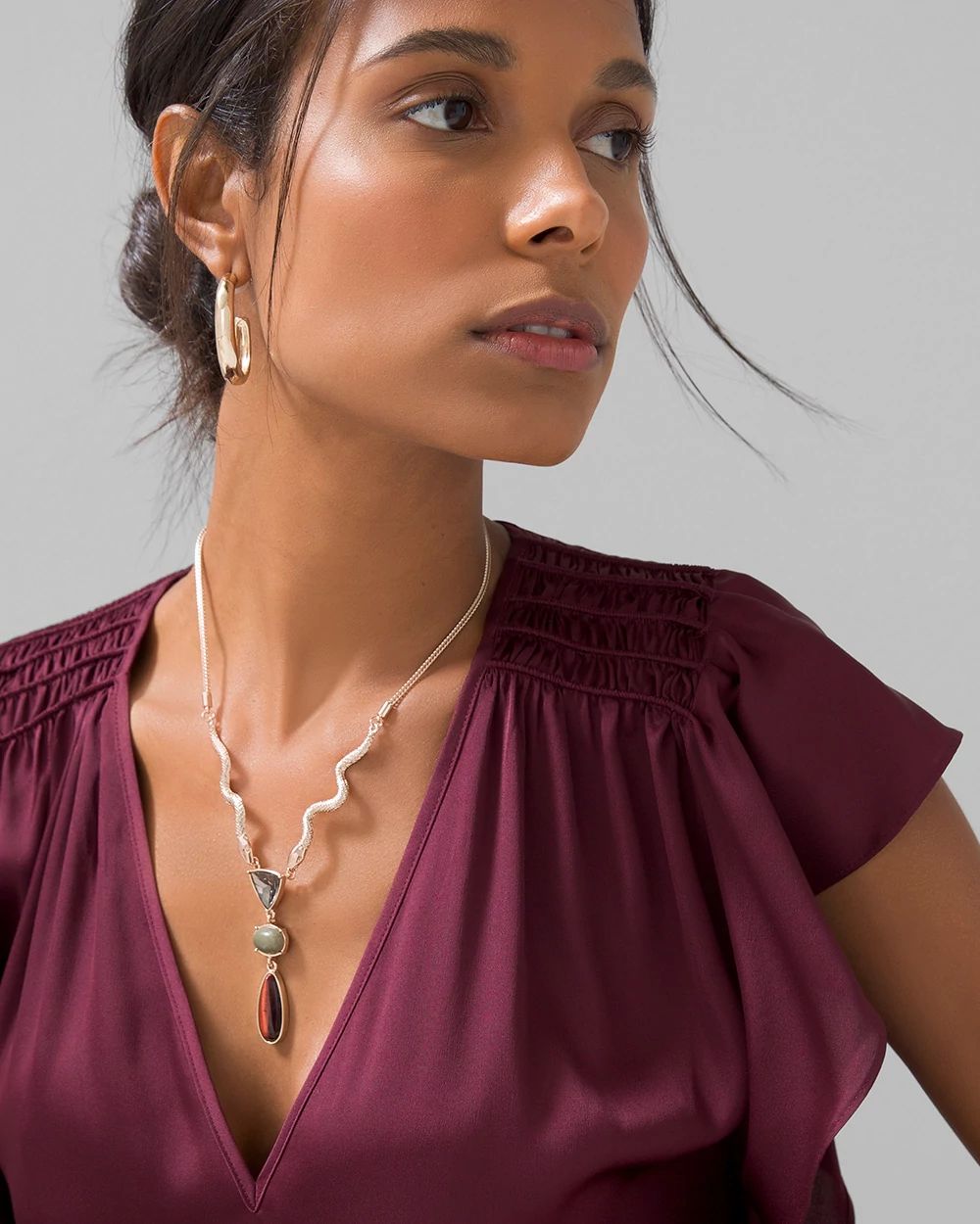 White house black market necklace discount