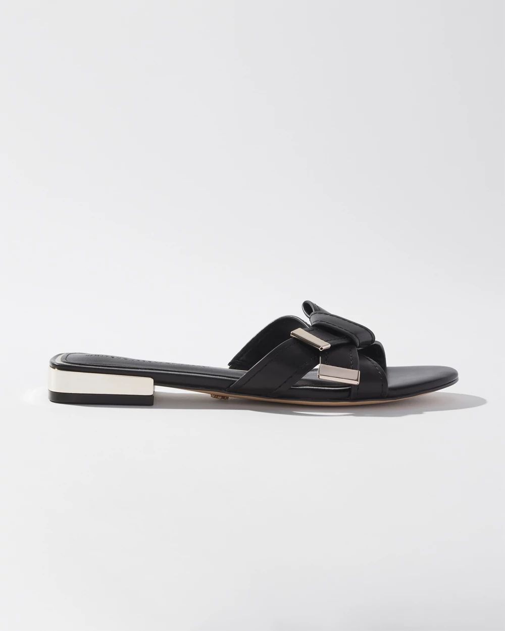 Knotted Flat