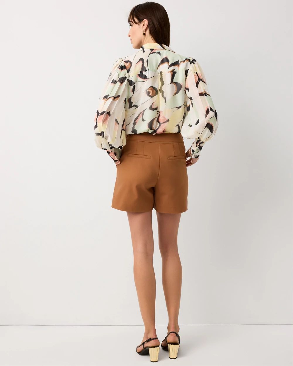 Horsebit Detail Tailored Short