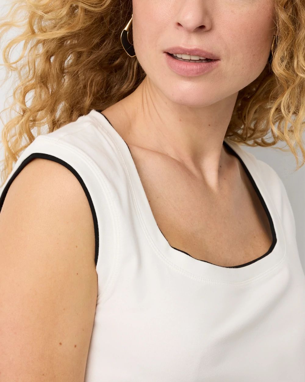 WHBM FORME™ All Ways Stretch Square Neck Top