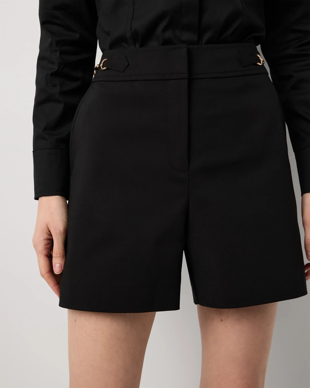 Horsebit Detail Tailored Short