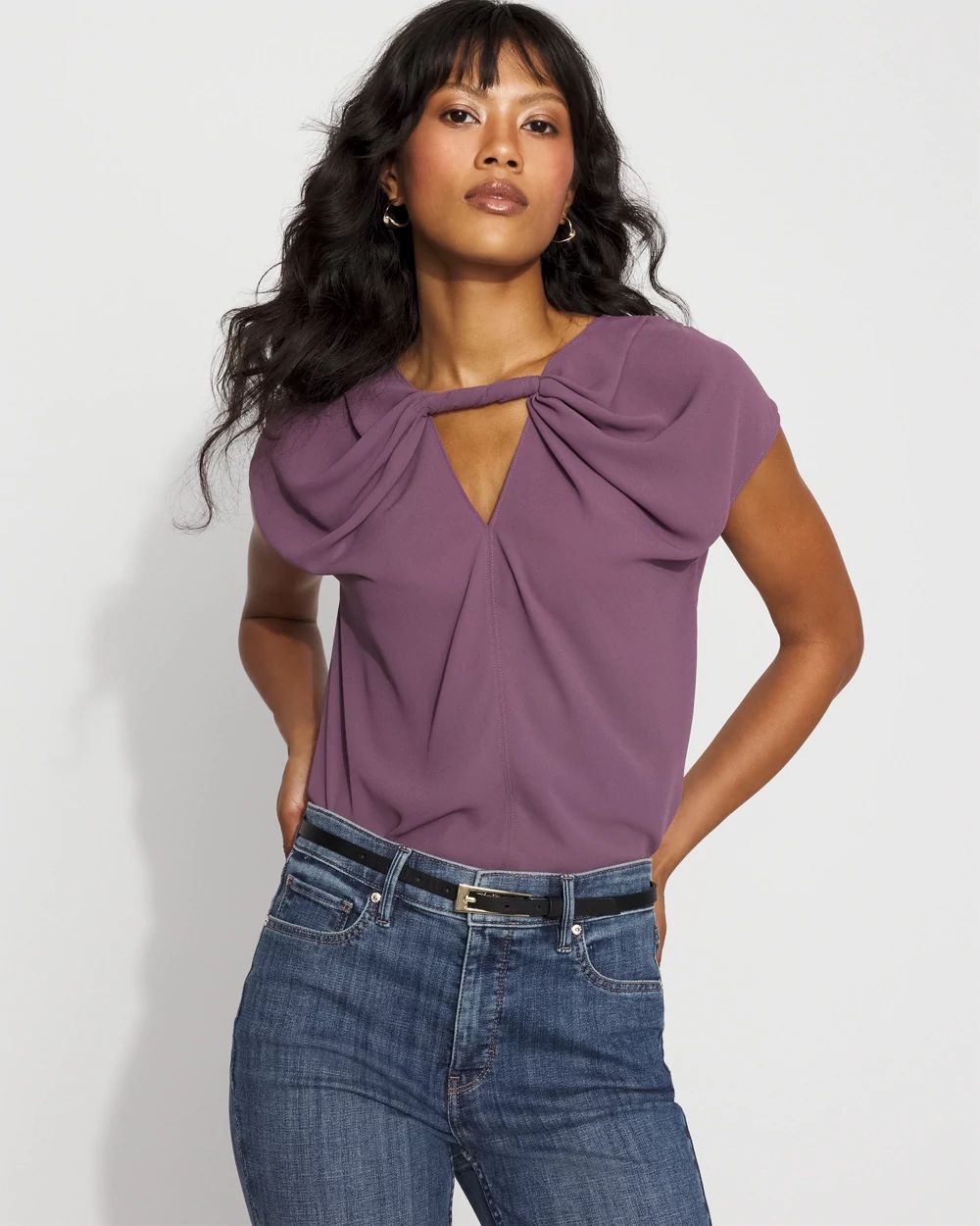 Twist-Neck Keyhole Shell