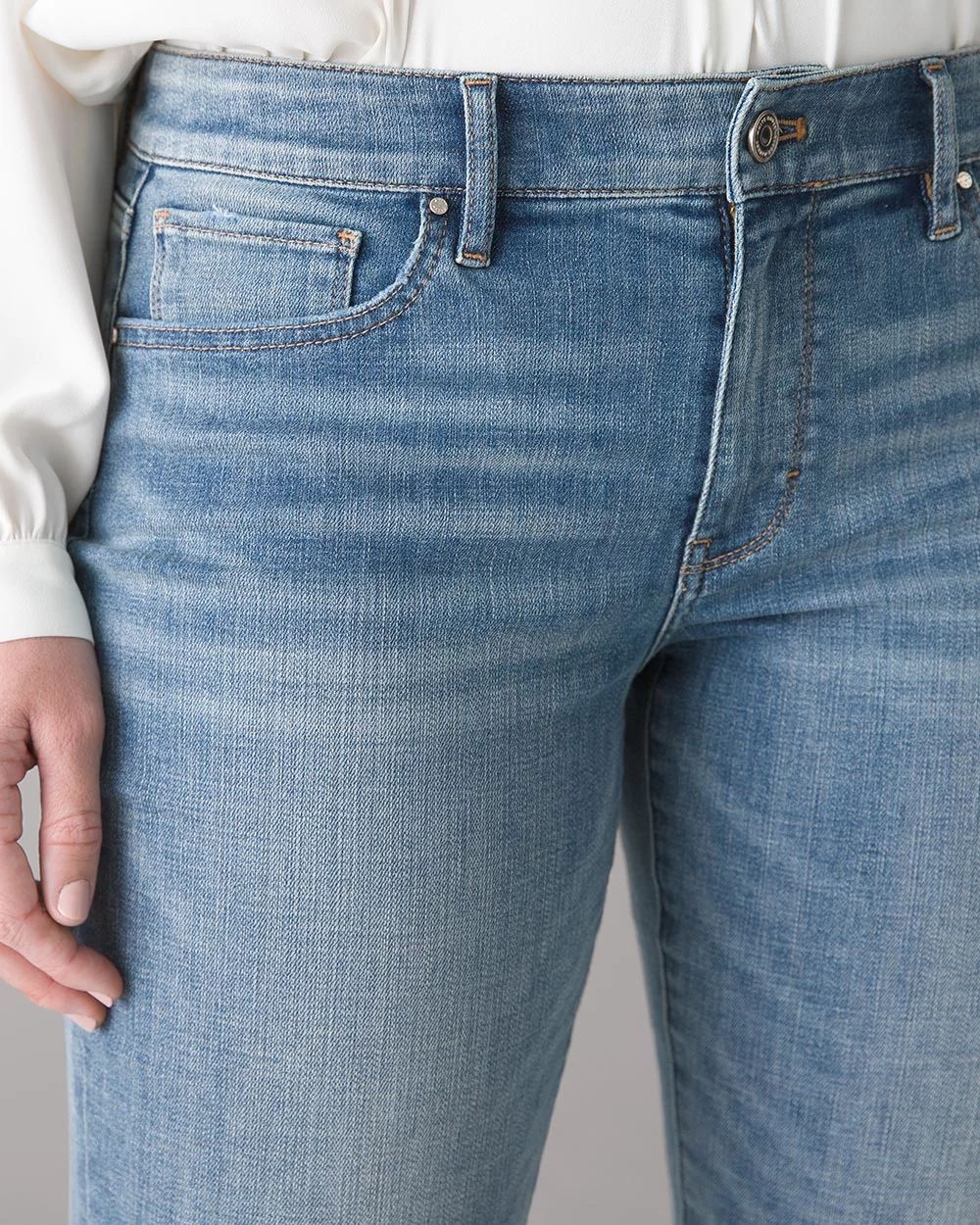 Curvy Mid-Rise Everyday Soft Denim  Girlfriend Jeans