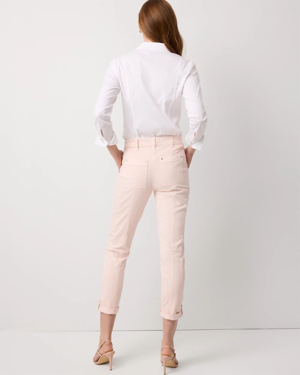 Petite Mid-Rise Pret Crop Pant