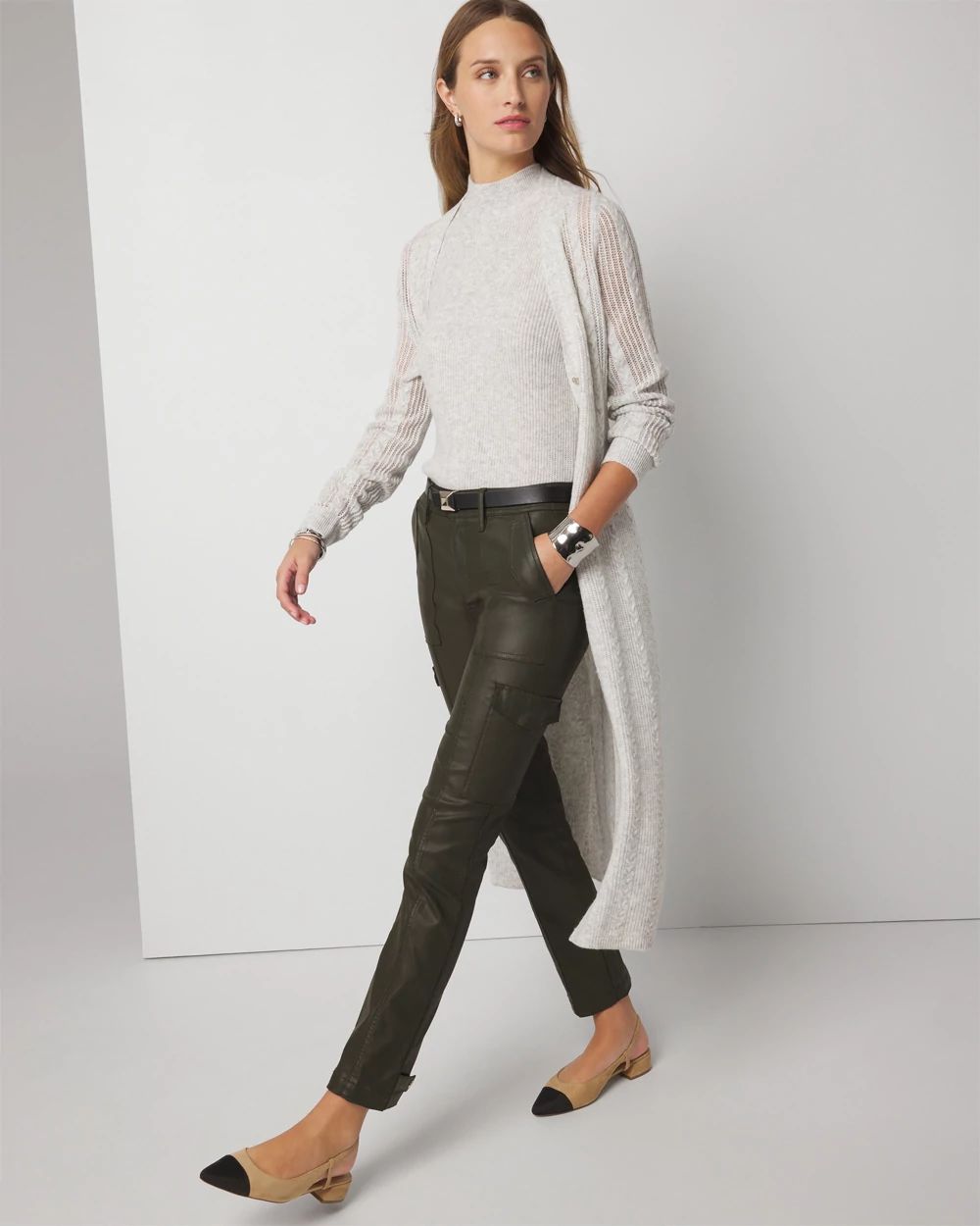 Petite Mid-Rise Tapered Cargo Coated Jeans