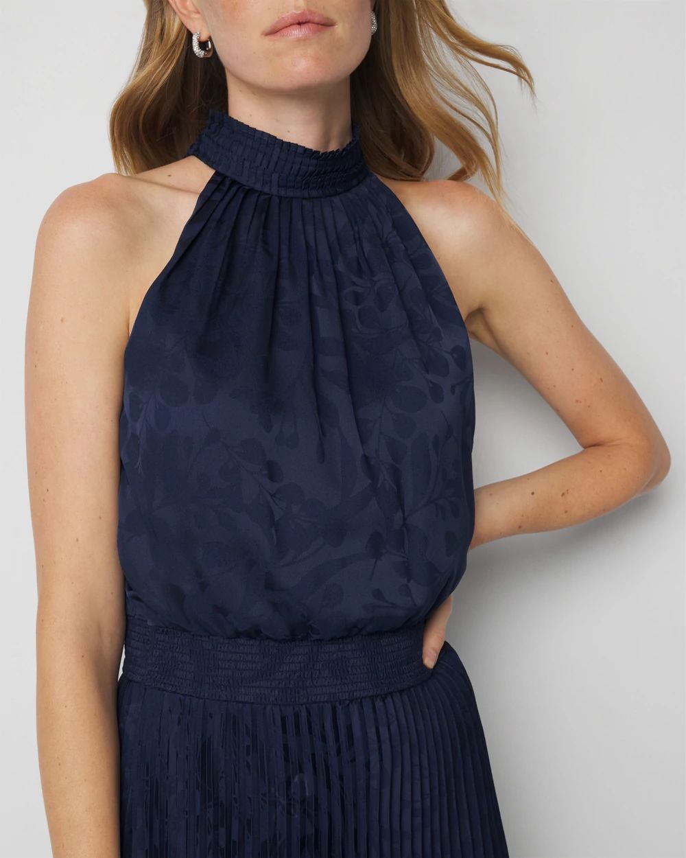 Petite Sleeveless Pleated Halter Midi Dress