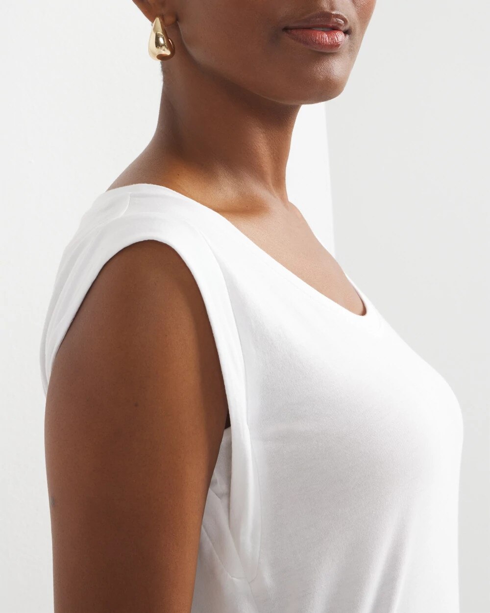 High-Rise Scoop Neck Tee
