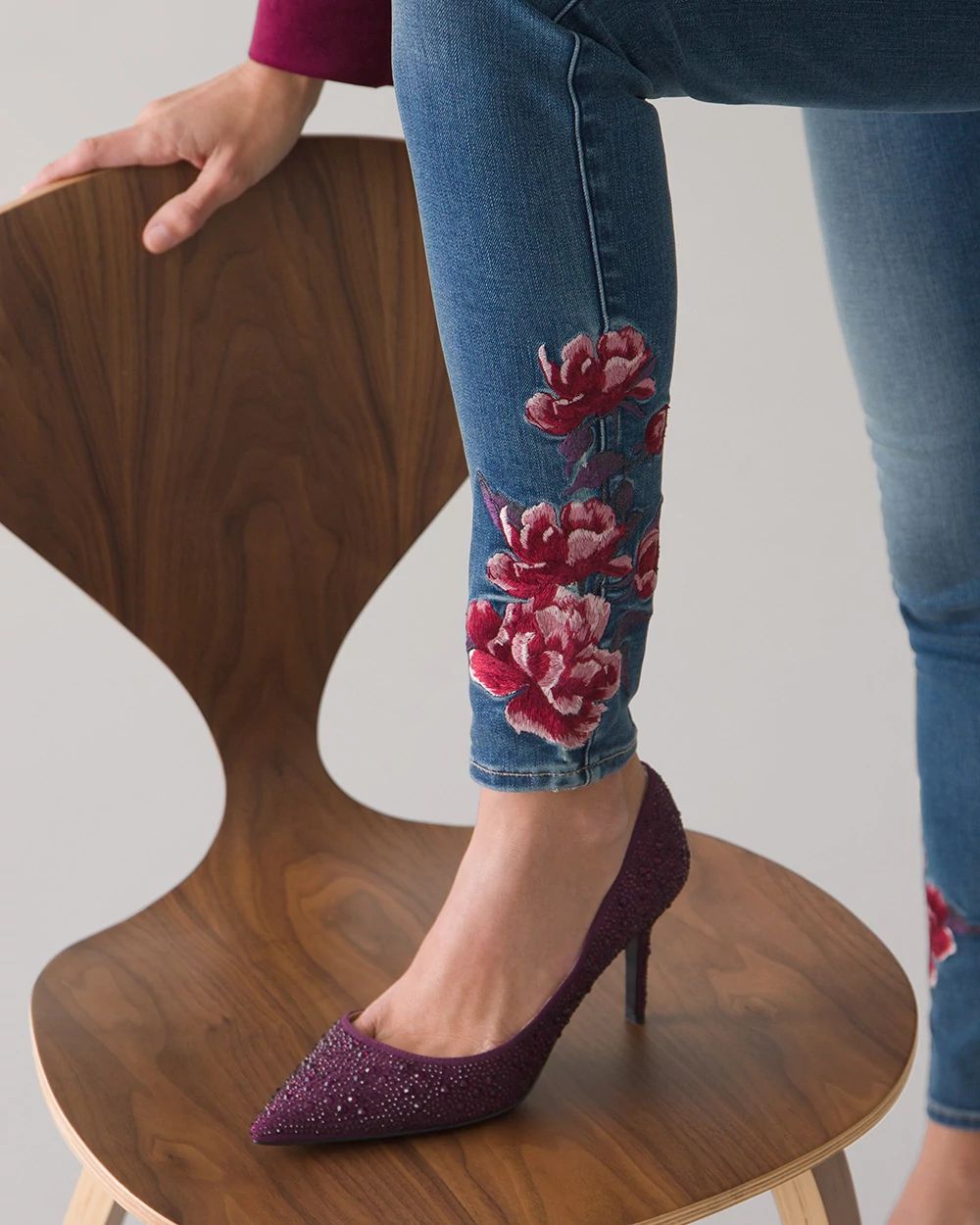 Rose embroidered skinny jeans deals