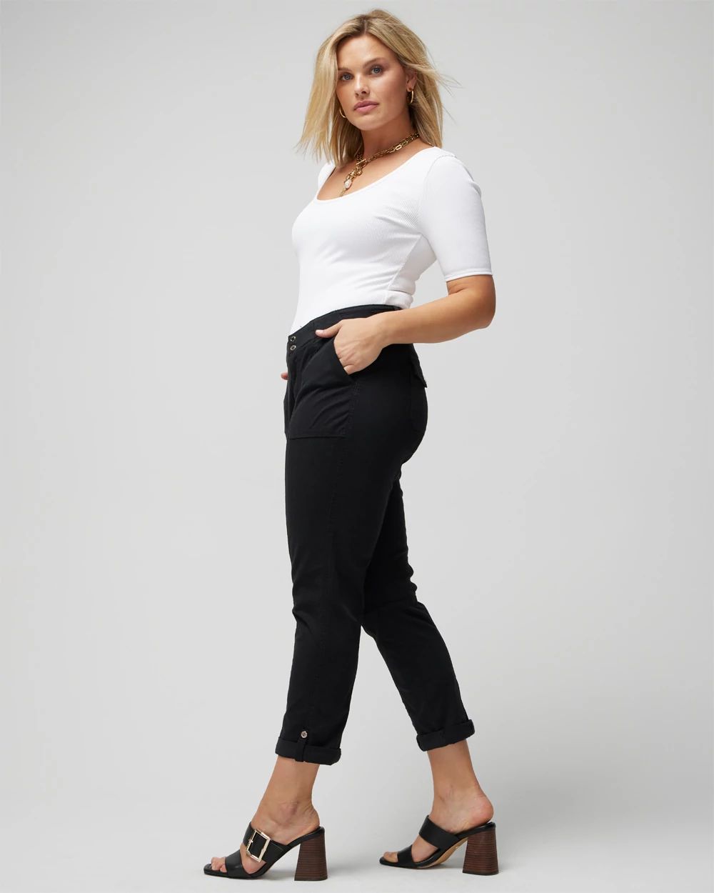 Mid-Rise Pret-A-Pedi Straight Crop Pants click to view larger image.