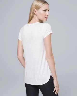 EVERYDAY V-NECK TEE