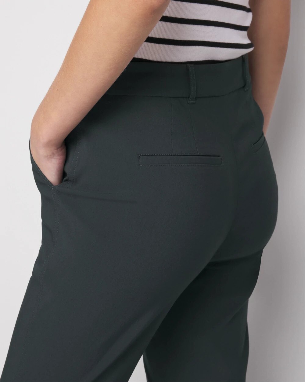 WHBM® Petite Lightweight Ines Slim Bootcut Pant