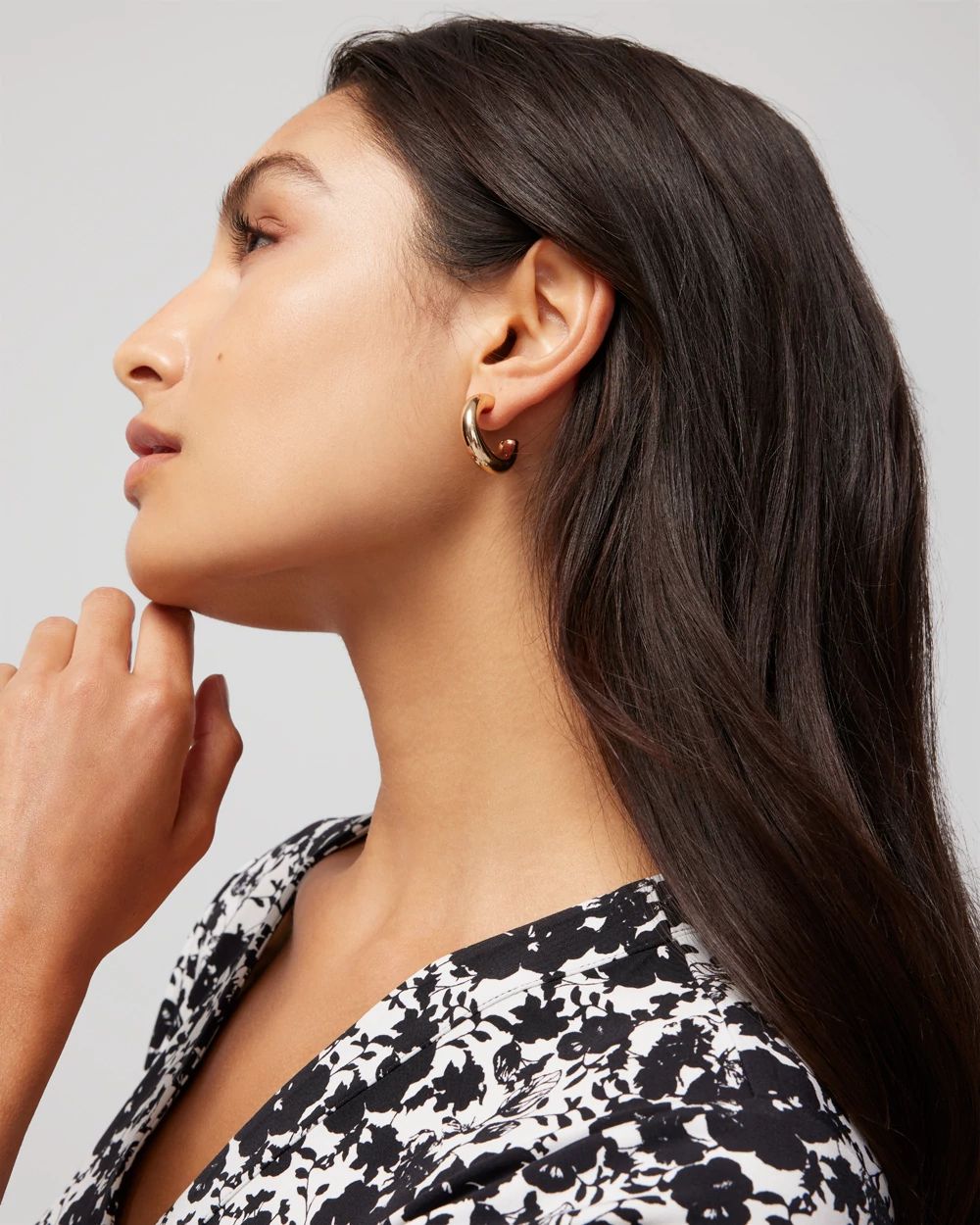 Gold Medium Thick Hoop Earrings