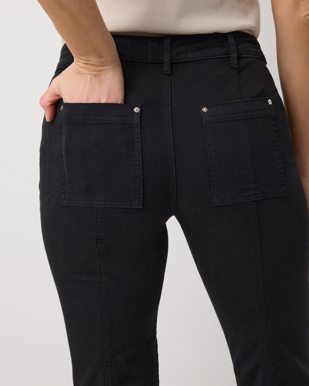 Petite Mid-Rise Pret Crop Pant