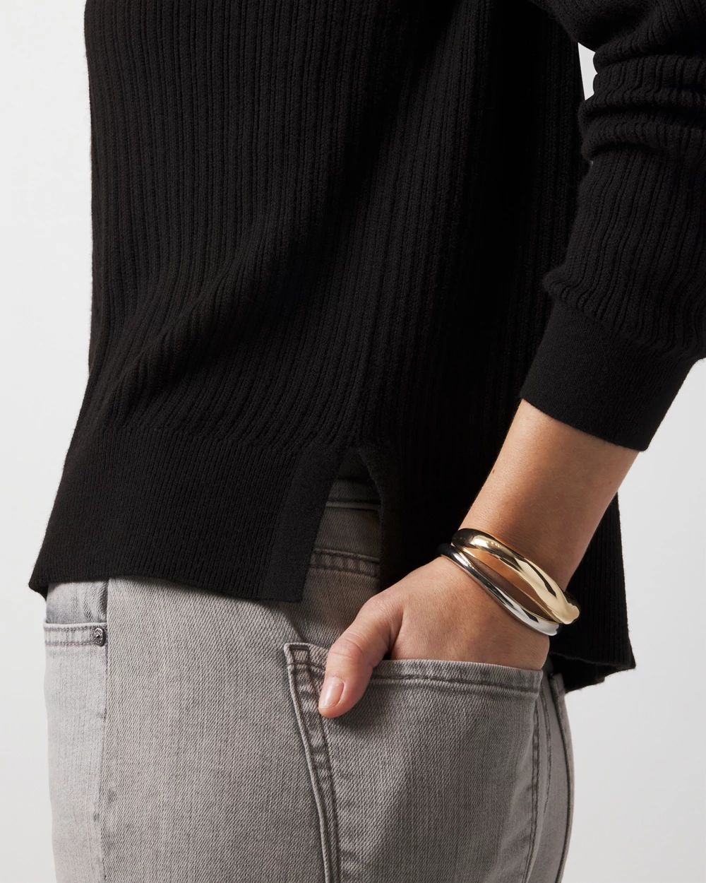 Relaxed Cashmere-Blend V-Neck Sweater click to view larger image.