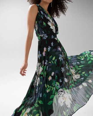 Sleeveless Smocked V-neck Pleated Midi Dress